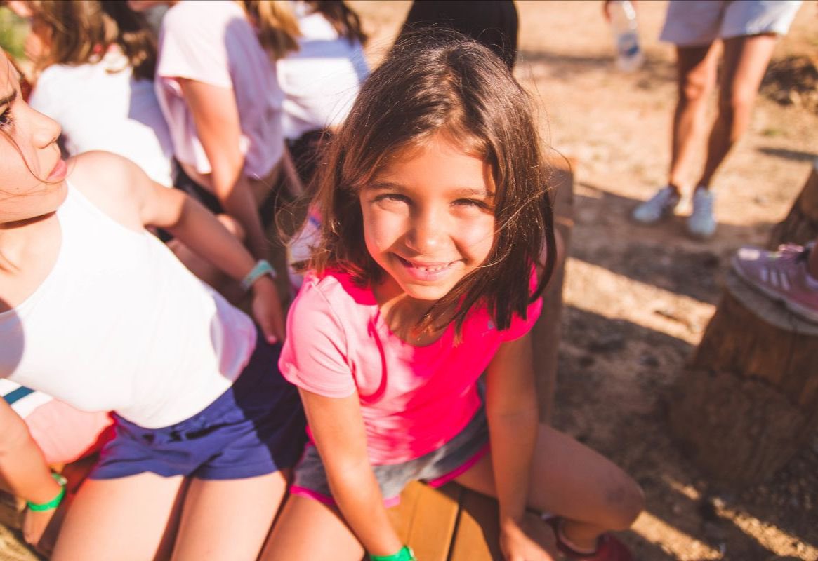 mjcayuela's tweet photo. Familias, tenéis una oferta especial del 10% de descuento durante 15 días para 6 turnos específicos de Campamentos de Verano de @EnglishSummerSA 
Podéis verlos aquí: https://t.co/6UQAaKrCR6  
El descuento estará activo hasta el 15 de julio #campamentosdeverano #englishsummer https://t.co/IHkSppyKVl