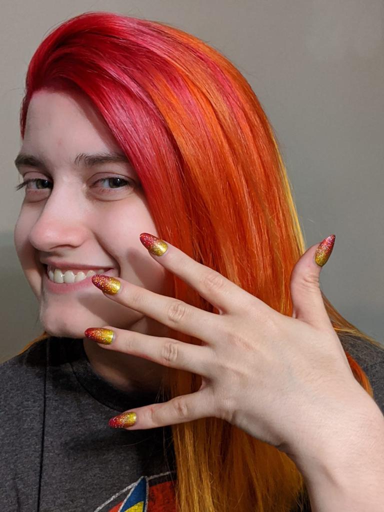 XMiyuki93X's tweet photo. Here was yesterday getting my hair done with my favorite hair salon lady!😃
This was so fun! Had alot of fun yesterday!😃 of course we took off our mask when everyone was gone😂   #phoenixhair #fun I match my nails! Did that unpurpose! 😆😍 fun day! https://t.co/LyyqHjXyrZ