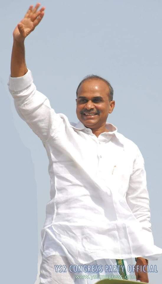 SrinivasB1011's tweet photo. ఈమాట ఆయన ప్రత్యర్ధులు కూడా అనేక సందర్భాల్లో చెప్పారంటే అర్ధం చేసుకోవచ్చు..  #LegendYSRJayanthi https://t.co/agWVSTeOKk