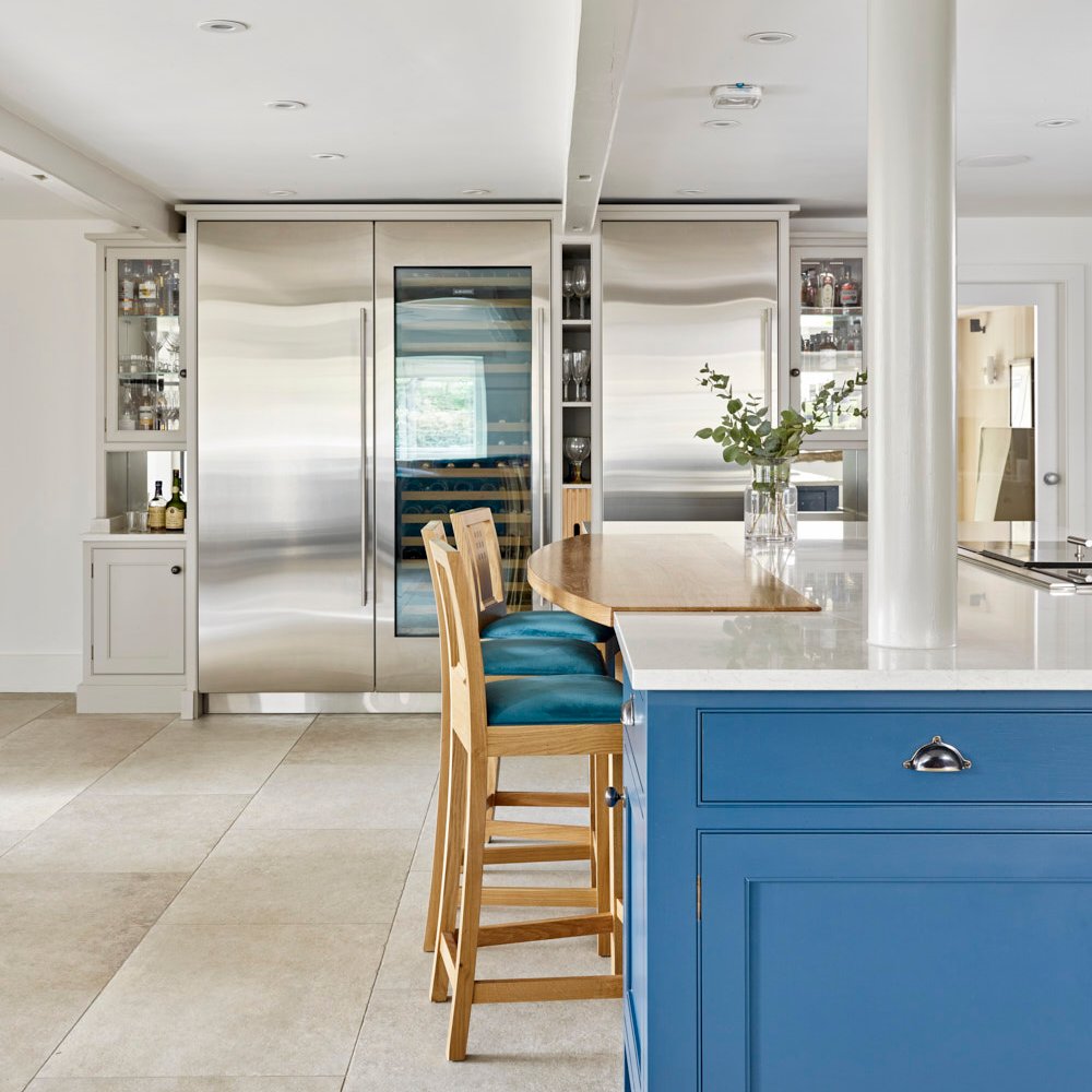 We work on renovation projects large &amp; small. Our in-house builder worked extensively on this kitchen, opening up the original rooms, adding structural pillars and installing wet underfloor heating. We project manage whole homes, individual rooms or work alongside subcontractors.