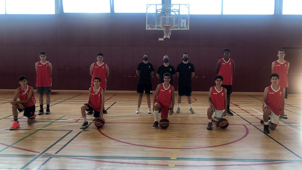 FCBQtecnic's tweet photo. CAMPUS | 🏀📸Això no s'atura! La pilota continua botant a Cunit en el Campus de seleccions catalanes masculines i femenines infantils ⛹️‍♀️⛹️⛹️‍♂️@FCBQ @CunitEsports @Ajuntamentcunit https://t.co/iv3hugBhjL