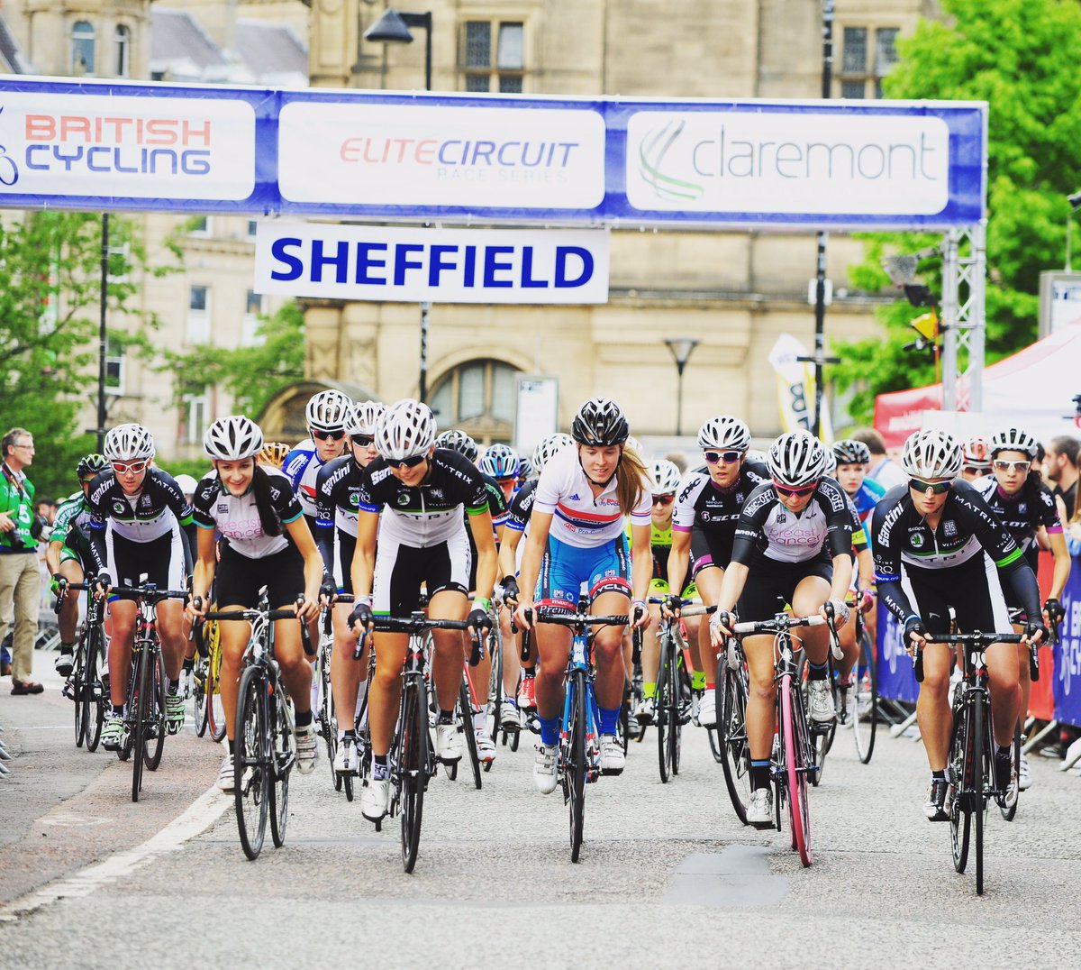 VeloUK's tweet photo. #2013 #SheffieldGP #goodmemes #memories #bikeracing #cobbles 1 would have been held on July 8 😒 https://t.co/dvzvQRfh9A