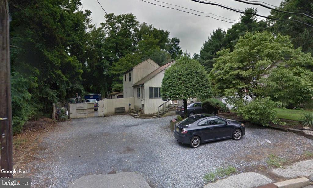 macguyver1967's tweet photo. See a virtual tour of my listing on 1310 Kresson Road #CherryHill #NJ  #realestate https://t.co/QGEn6YiQmR https://t.co/DHcbaBlBAr