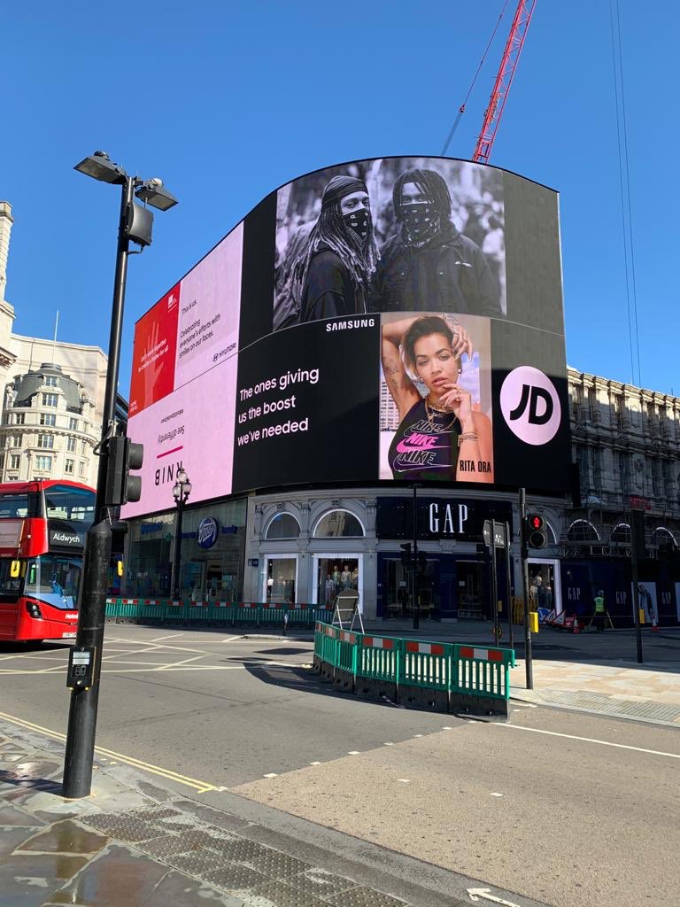 mr_andersonltd's tweet image. If you are near Piccadilly Circus over the next few days check out our work with WHATWESEEE LTD for Black Lives Matter   - ‘a photographic observation of diverse voices, faces and emotions united by pleas to end systemic racism’
@Whatweseee 
 #BLM #BlackLivesMatter #WhatWeSeee