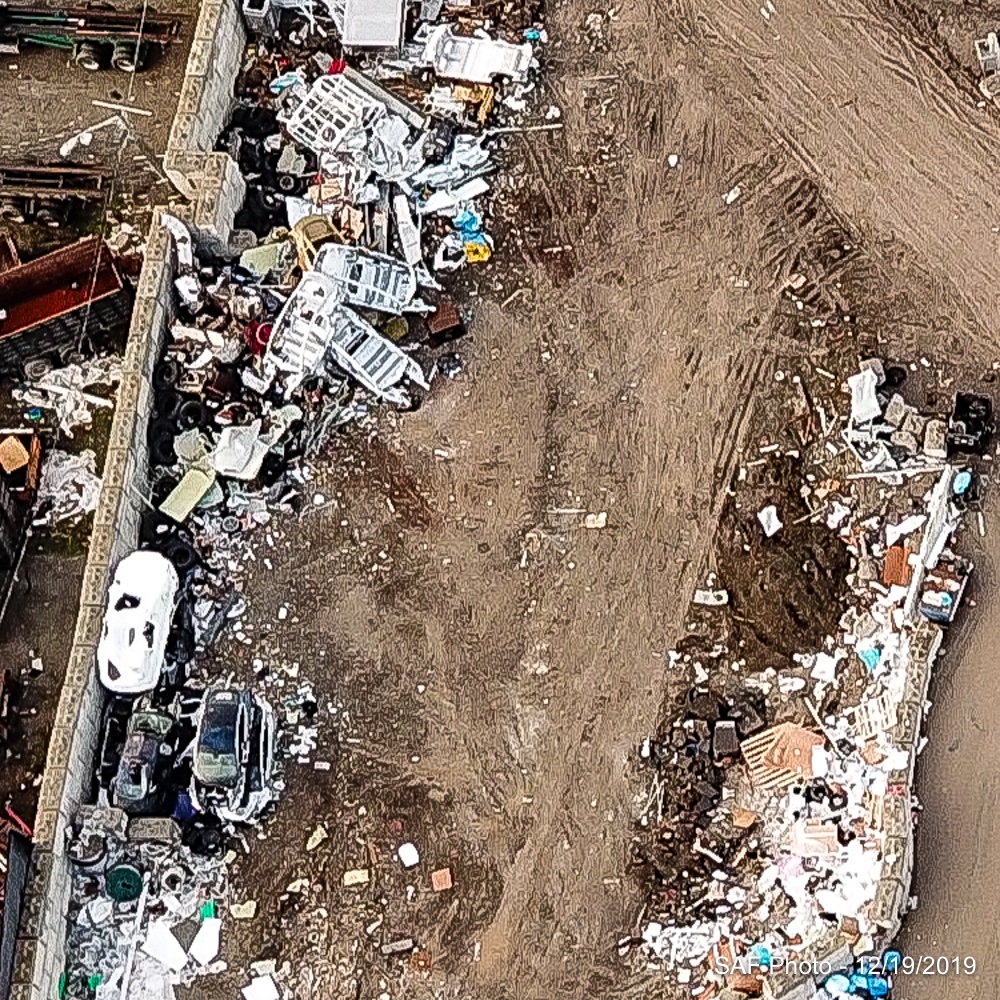 10/ An “undisputed leader” would demonstrate not only manufacturing prowess, but also operational excellence across all measures. Regular flyovers by SAF lay bare the cars-built-in-a-parking-lot wasteland that is the Tesla Alien Dreadnaught.  $TSLAQ h/t  @Paul91701736