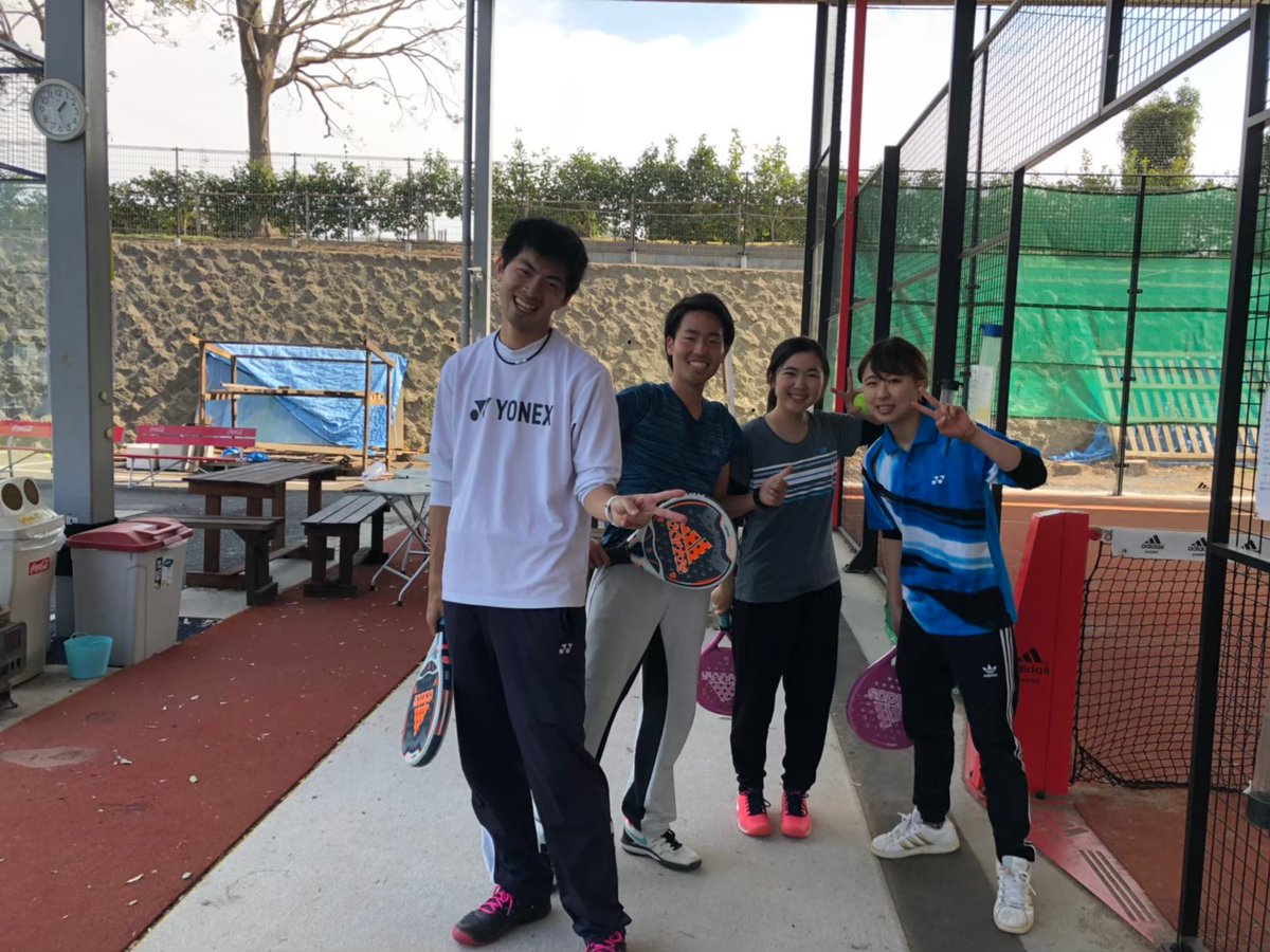 buzz_since_2009's tweet photo. イベント紹介🥰 パデル🎾
3月にはOB,OGの先輩方が企画してくださるイベントとしてパデルを行います🥺♡
初めての人が多いはずなのにかなりみんな上手です🥰テニスと似てるからかなぁ…🤔
みなさんもBuzzに入って大学の思い出を作りましょう🤗
#日体大 #テニスサークル #メンバー募集 #新入生募集 https://t.co/QILdGTwuUN