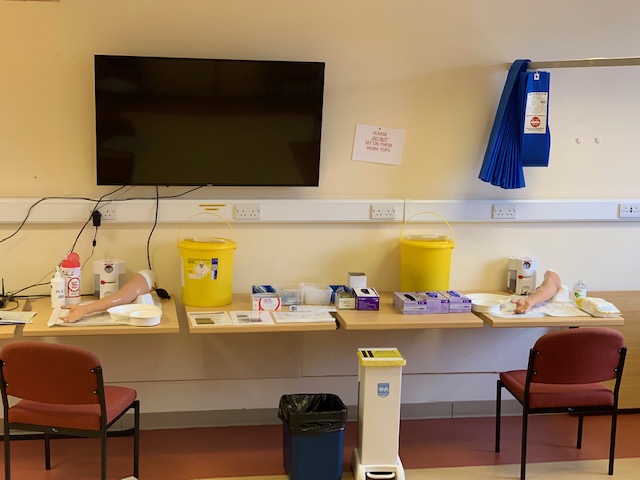 ndhtclinicaltr's tweet photo. Another successful #SociallyDistanced #NDHTClinicalskills session with Kate today. Clinical Skills room now deemed 'Green' post risk assessment, please refer to local posters for more information. To book training for skills check STAR. @ndht @ginarog71573839 @SamCharlton14 https://t.co/5tCgkqPXhx