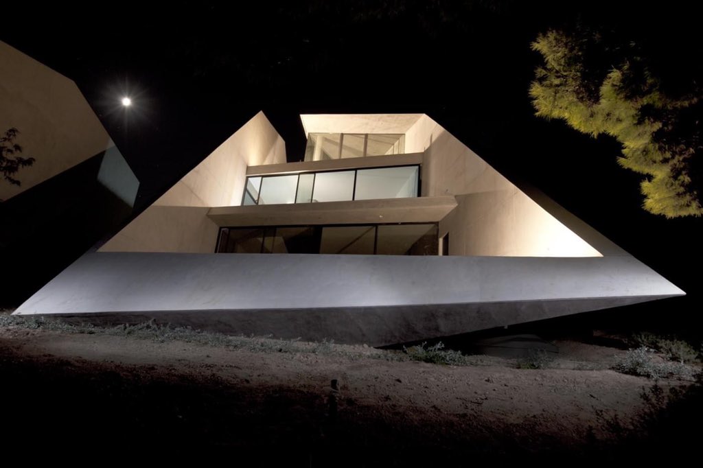 Amazing Architecture tweet media