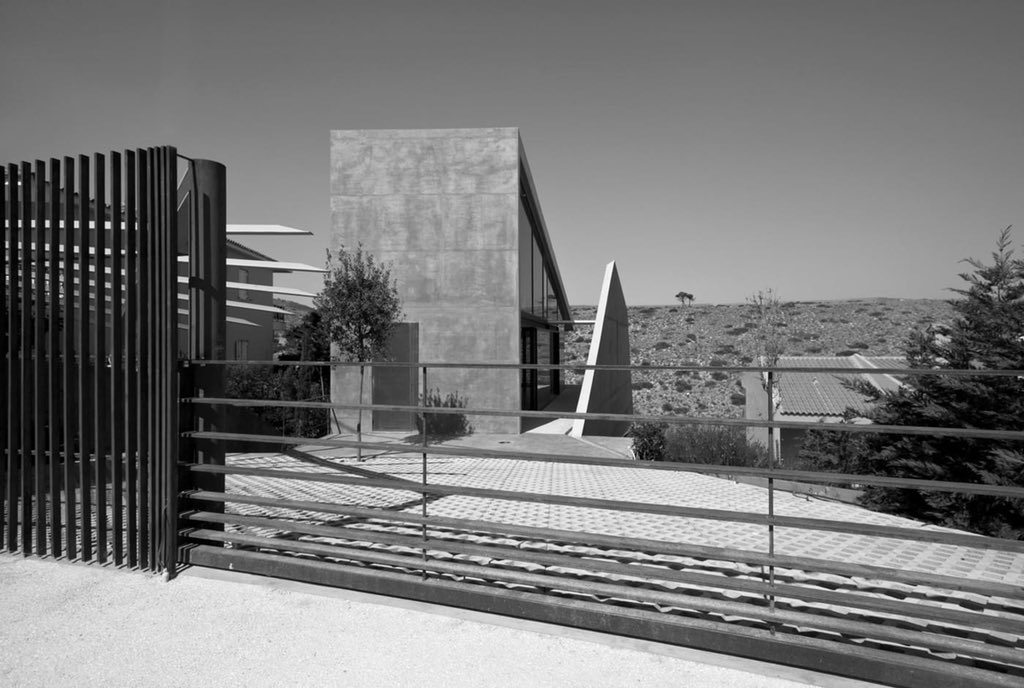 Amazing Architecture tweet media