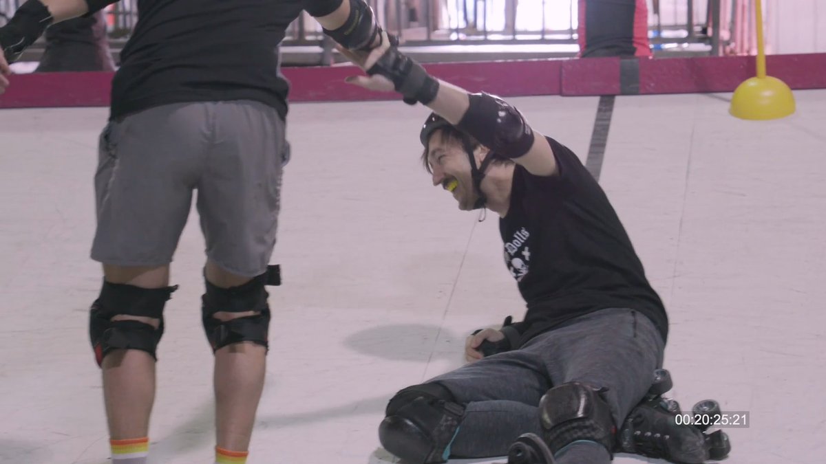 wearewatcher's tweet photo. As promised, Shane falling https://t.co/kkAGTIhAKf