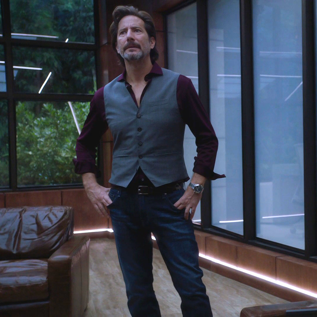 cusickgallery's tweet photo. Celebrating #TaylorTuesday with our striking, darling, fashionable #RussTaylor #MacGyver #HenryIanCusick #wow #hotguy #hewearsitwell #giveusakiss https://t.co/jNaR9wmEV6
