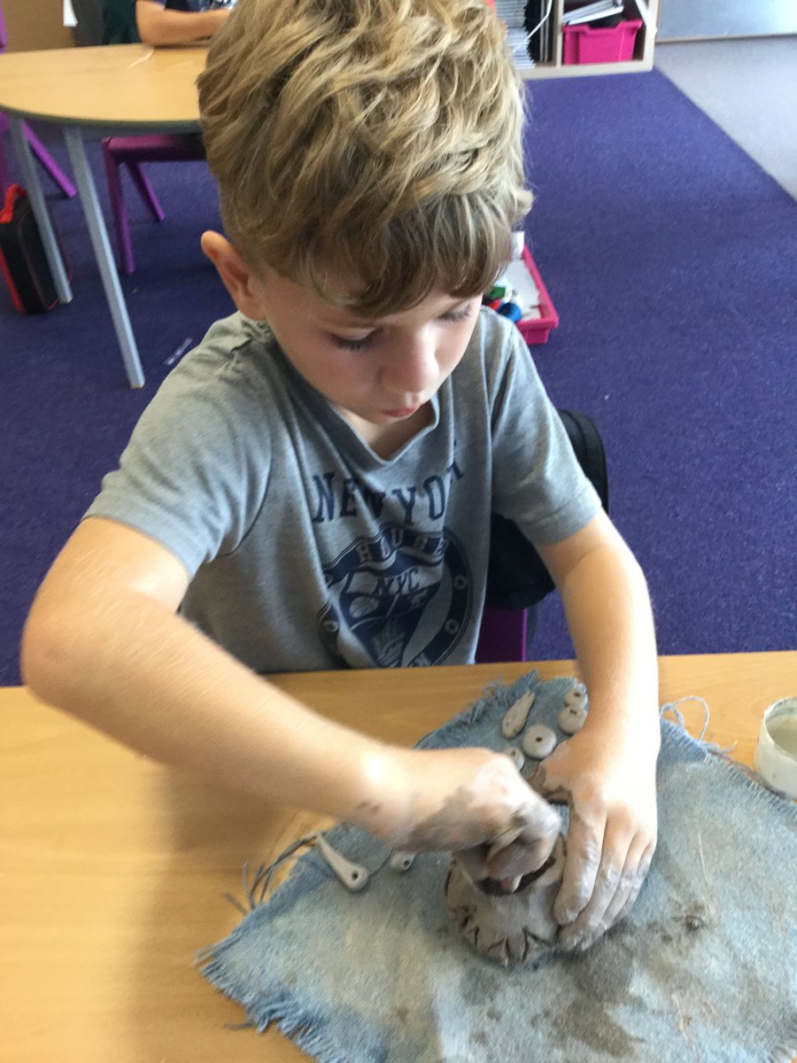 woodstonprimary's tweet photo. Pottery in our Year2/3 Bubble. https://t.co/kbXdr9HoMo