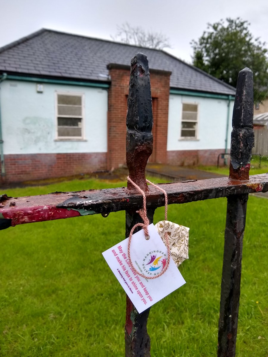 bradfordwest_'s tweet photo. Praying for the people of our Parish today. And leaving evidence! #Pray4BD #Bradford https://t.co/1Ur9Vccw1z
