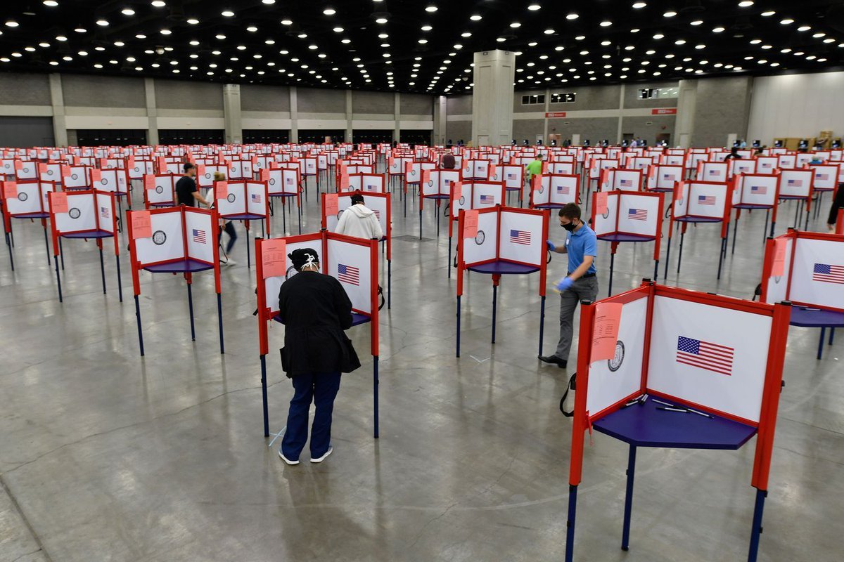 LWV's tweet image. Nearly 75% of Kentuckians successfully cast their ballots by mail in the primary. Read about how expanding absentee ballot voting increased voter turnout in Kentucky:  politi.co/3gwj1pn @LWVKY