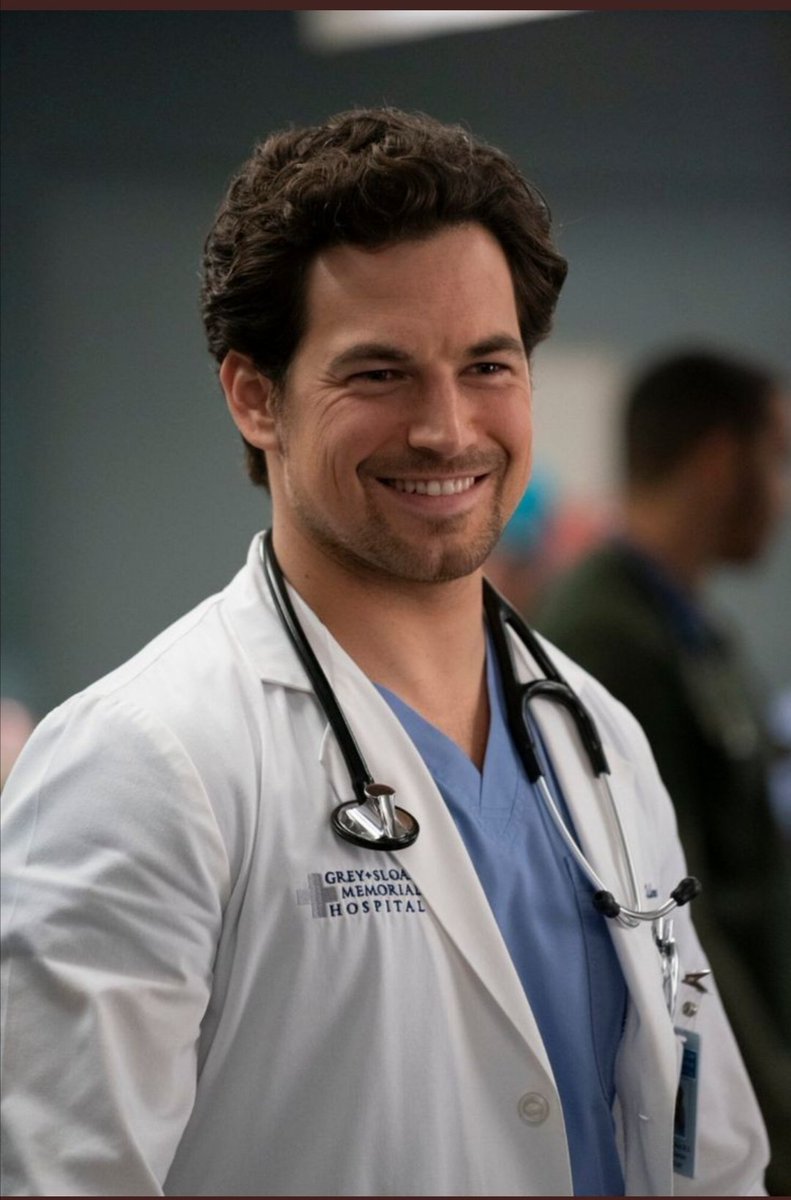 KKlepsch's tweet photo. Dear @KristaVernoff!
Make Deluca healthy and happy again with Meredith- and because he is a clever, sexy and charming doctor.
We miss him😍👌
@Giacomo_Online @GiacomoKG @EllenPompeo @GreysABC @shondarhimes  @VitalDanya @respiroMerluca @aculrem @gianniottilover @Rochell48540878 https://t.co/o6DwpLj1F9