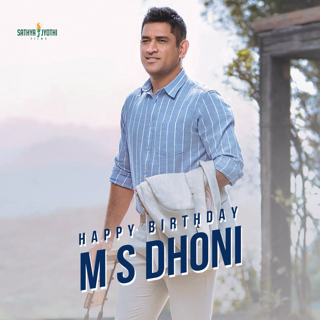 FantacyDream11's tweet photo. Happy Birthday Sir🇮🇳🇮🇳
Thank you so much for being a cricketer🇮🇳💓
#HappyBirthdayMSD #mahendrasinghdhoni #Cricket #Dream11 https://t.co/x5mnAzL4N8
