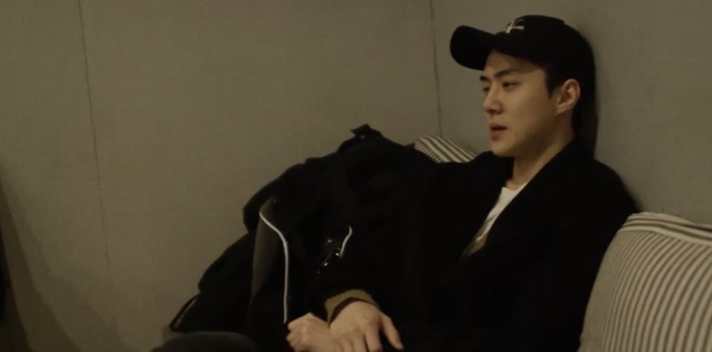 hunshines's tweet photo. Behind a great song, there will always be moments of sleepless nights and working hard 🥺 give lots of love to Telephone 💗 

I am so proud of you sechan! #EXO_SC 
#TelephoneIsOutNow
#TelephoneByEXOSCft10CM https://t.co/U5Vk0TNvLq