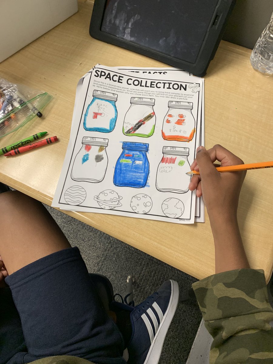 AmyFiene's tweet photo. My Ss are researching and creating their own plants during summer school. #NKCSchools #projectbasedlessons https://t.co/5zPmAdkPFk