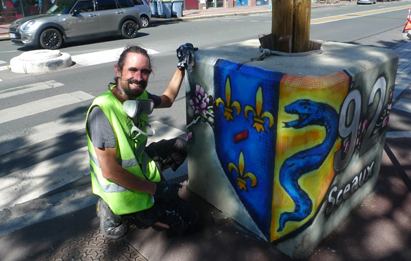 Ville_de_Sceaux's tweet photo. Cet été #SebJames #streetartist habille graphiquement les 6 blocs de béton éphémères situés dans le quartier de Robinson de #Sceaux.
#streetart #artgraphique https://t.co/99IaSOnKsF