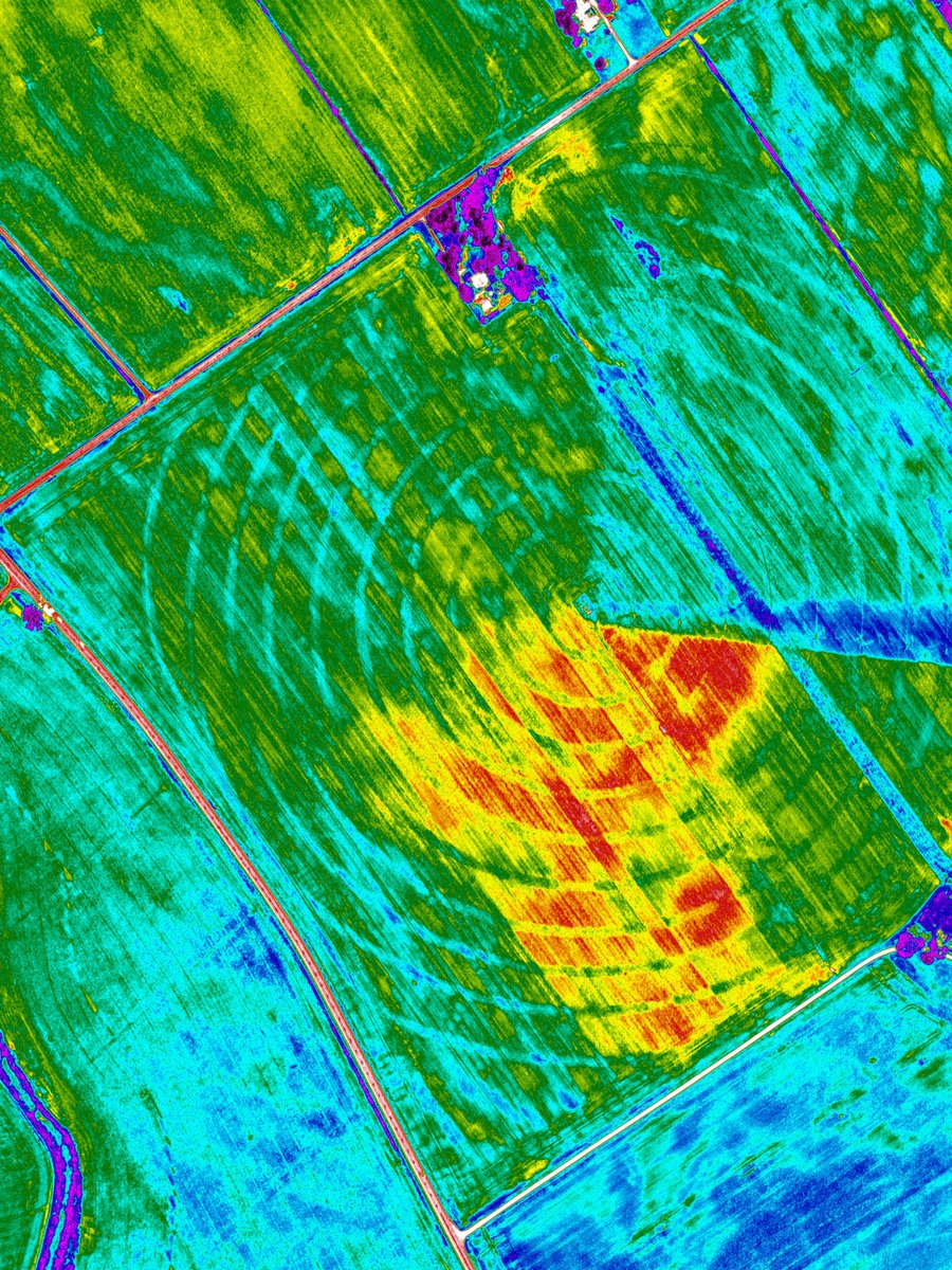 OhioStatePA's tweet photo. Take advantage of #agtech to scout and collecting valuable field notes. Important intel when reviewing end-of-season results. Imagery can help direct locations to scout and collect intel. Being dry, look for compaction issues. #precisionag #NutrientIntel #CompactIntel https://t.co/S04N9hCm0k
