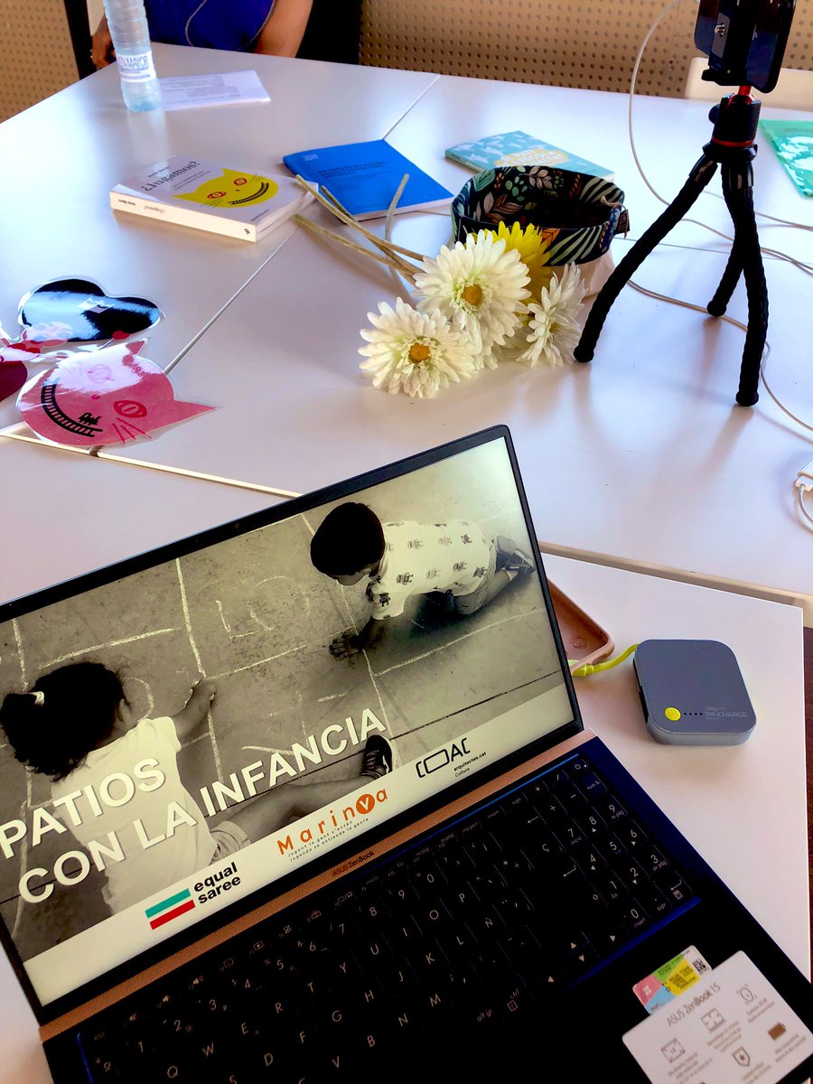 marinvizate's tweet photo. A punto de empezar el webinar sobre #patiosescolares desde la ludicidad 🌈 y con criterios de género, con @equalsaree y @COACatalunya.
#EsHoraDeEducarJugando #EqualPlaygrounds
Esto empieza en 3, 2, 1... https://t.co/TH2uvmV23S
