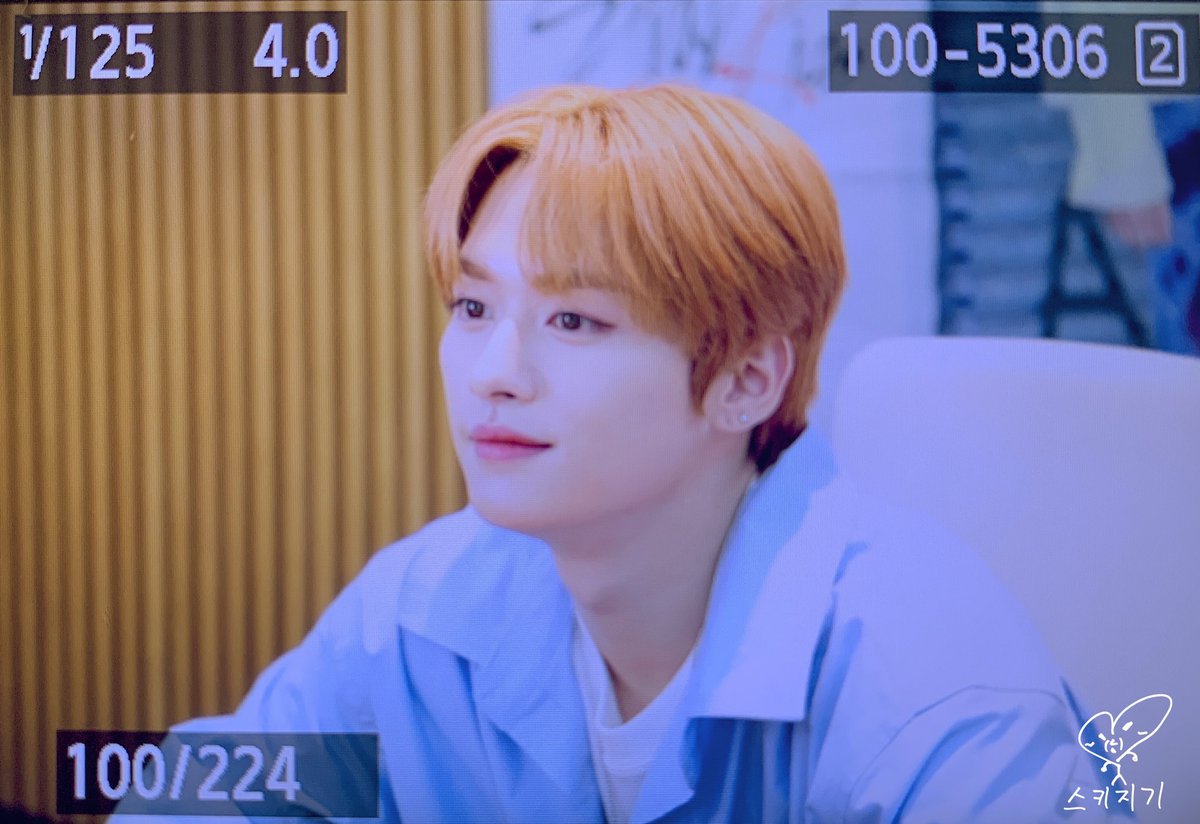Stray_Kids's tweet photo. [스키지기]
PREVIEW 200707 #리노 #LeeKnow
<GO生> VIDEO CALL EVENT 

#StrayKids #스트레이키즈
#GO生 #GOLIVE
#神메뉴 #GodsMenu
#Easy
#YouMakeStrayKidsStay https://t.co/3ONPJNdIOy