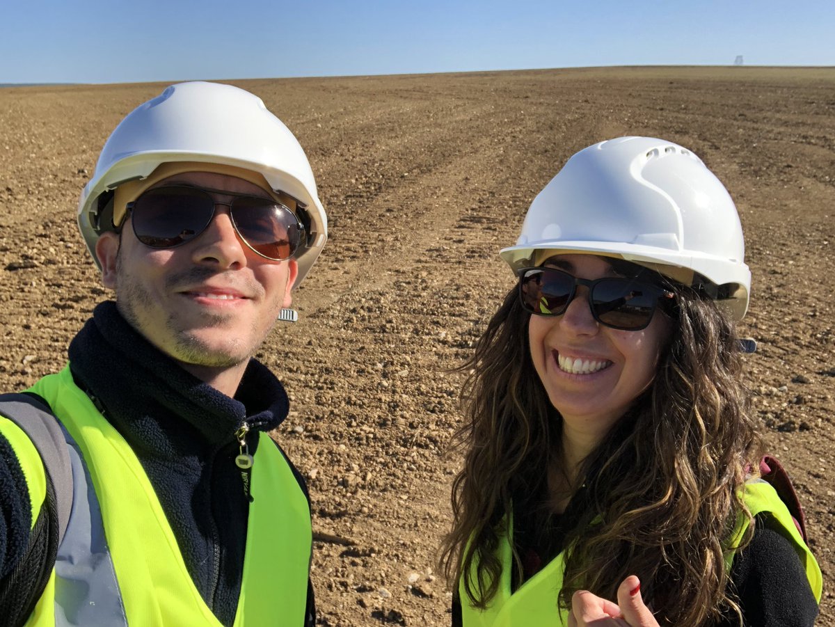 Aujourd’hui, intervention sur la future ferme de #panneauxsolaires d'#EDF💡à Dijon, pour suivre au cours du temps la qualité du #sol mis en place et sa #biodiversité.