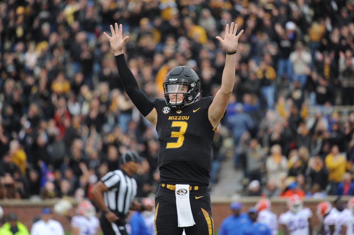 cobb_kaden's tweet photo. Blessed to have received a SEC Offer from The University of Missouri! Thank  you @BushHamdan and @CoachErikLink for the great opportunity.🐯 @AllenTrieu @EDGYTIM @SBock247 @SWiltfong247 https://t.co/mxes8CbNmL