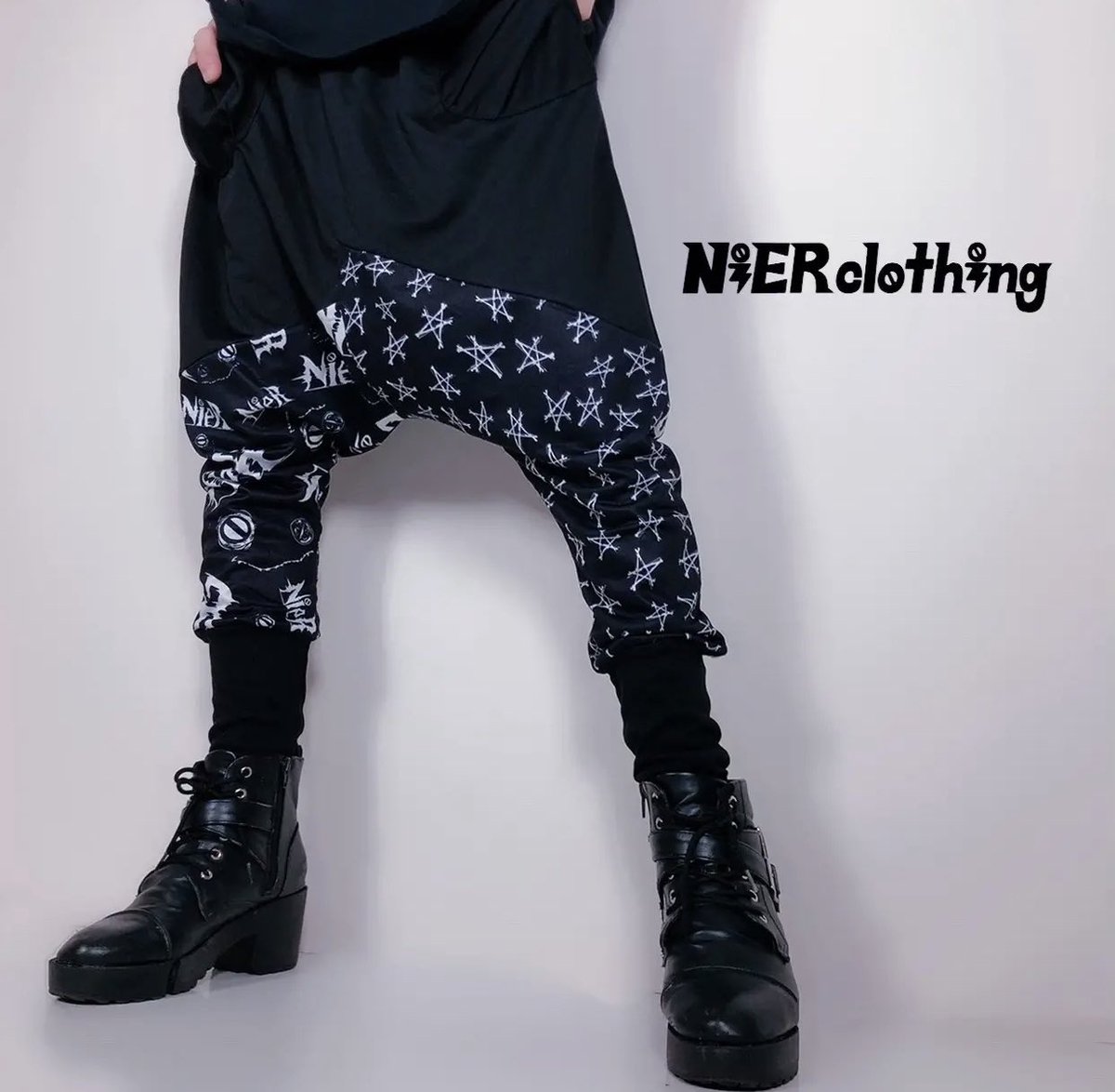 NieR_tokyo's tweet photo. 🎁本日〆切プレゼント企画🎁

こちらの当店オリジナル商品を

🎊4名様にプレゼント🎊

ユニセックスアイテムです🐰

◼応募方法
フォロー(@NieR_tokyo) &amp; RT
◼締切〆  本日24時

※鍵垢の方も対象内です。

是非ご参加ください🙇‍♂️🙇‍♀️ https://t.co/mregbpfBbN