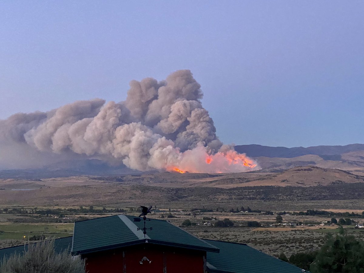 Aleumer's tweet image. Views of the #NumbersFire from Mesa Vista