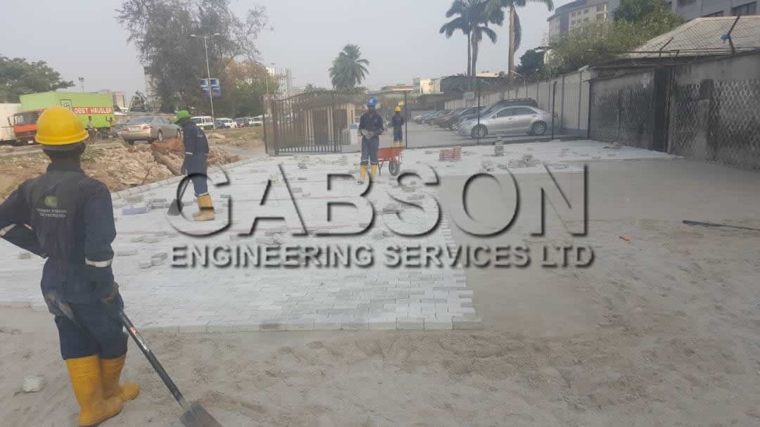 gabsonengineer's tweet photo. Gabson Engineering is Working!

On Construction Of Car Park With Kerbs And Interlocking Stone With Security House For OANDO Car Park Extension At Ozumba Mbadiwe, Victoria Island, Lagos.

Let's work on your next project.

https://t.co/fk0yjCzqYd

#gabsonengineering #construction https://t.co/8cfYkPKlTB