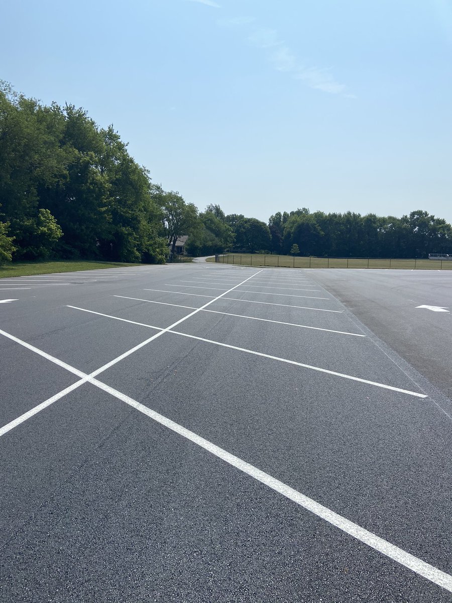 Thank you to our Lake Twp. Trustees on approving and getting our Lake Comm Park walking path and parking lots repaved. BRAVO!The parking lots will remained closed this week due to extreme temps. Need curing time. 👍
#greatatlake