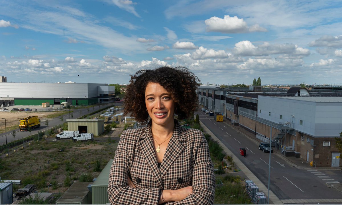 LISA | DEE tweet media