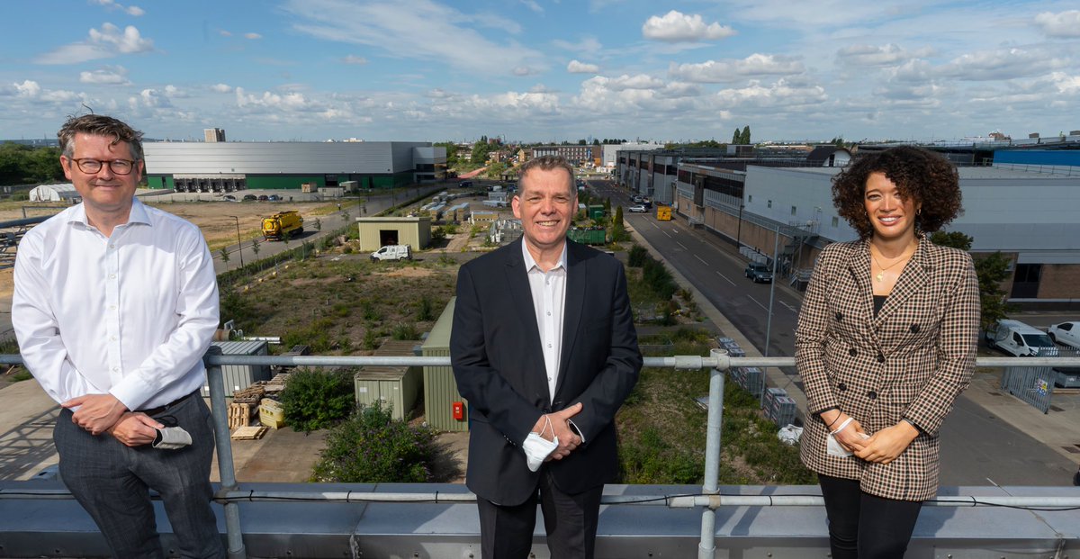 LISA | DEE tweet media