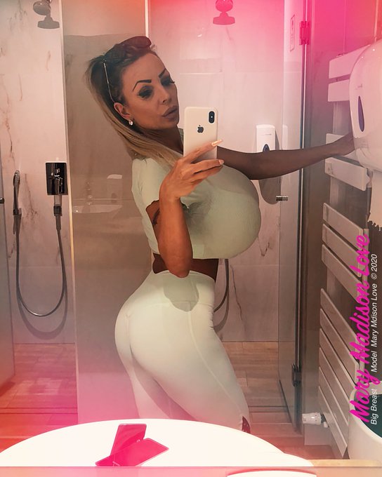 🌸G🏀🏀d evening everyone ☺️ #goodevening #pictureoftheday #jumpsuitstyle #fitnessgirl #fitnessmotivation<a href="/tag/goodevening"class="tags">#goodevening</a><a href="/tag/pictureoftheday"class="tags">#pictureoftheday</a><a href="/tag/fitnessmotivation"class="tags"><span>#fitnessmotivation</span></a><a href="/tag/fitnessgirl"class="tags"><span>#fitnessgirl</span></a><a href="/tag/energywork"class="tags"><span>#energywork</span></a>