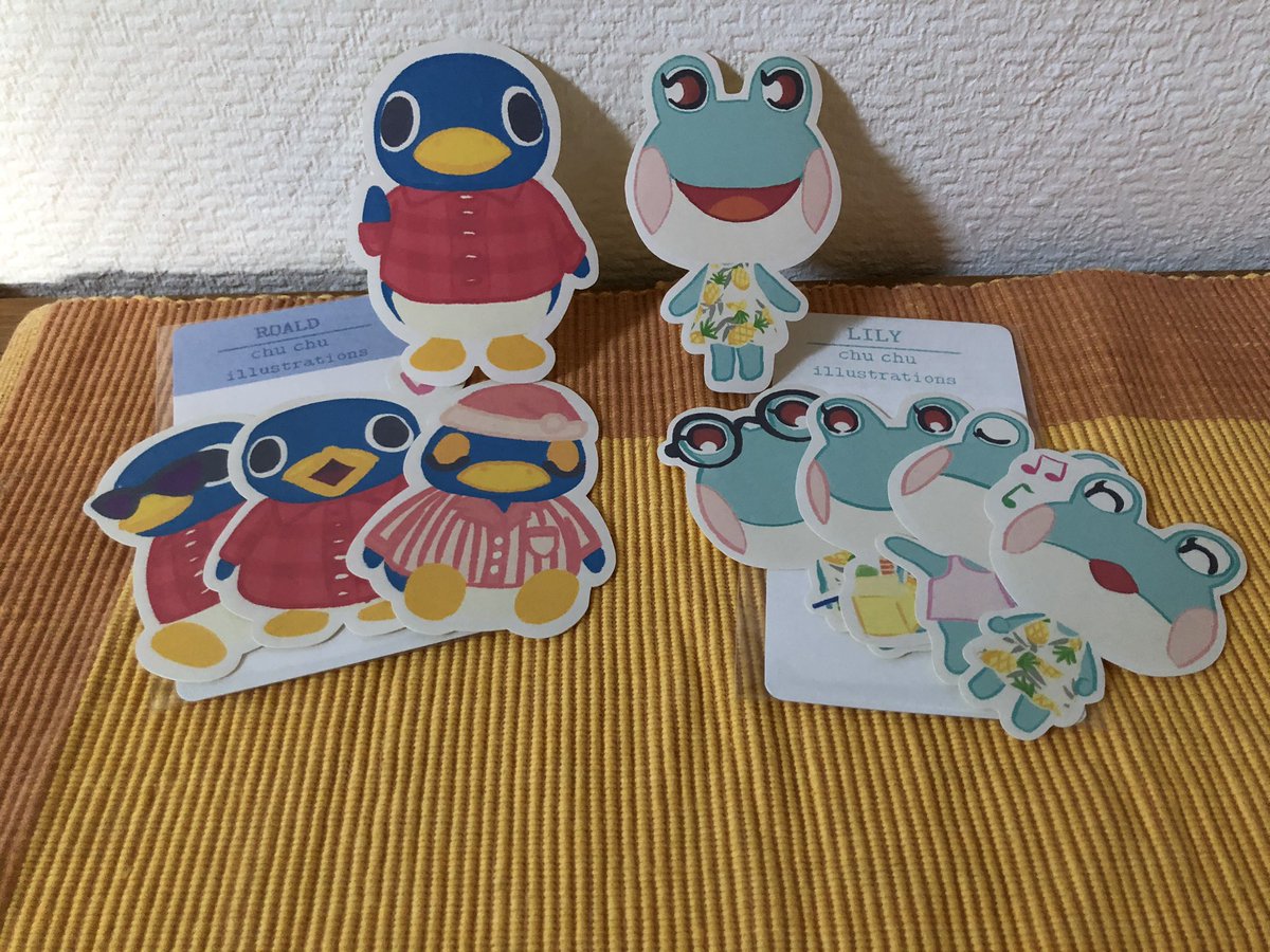LexiWee's tweet photo. I just got my stickers i ordered from @peachuchu_  😲
I could'nt be happier, Roald 🐧 and Lily 🐸 are so adorable 🥰 💕💕💕 https://t.co/NQ7EO3XXXg