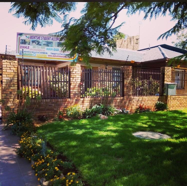 _Plugspace's tweet photo. Visit https://t.co/sl8wPdrJLQ and follow us on Instagram and Facebook @_plugspace
#wits #uj #accommodation #wits_university #ujjustkidding #Tuesdayjustdoit #propertymanagement #djsbu #djsbulive #property #studentaccommodation #plugspace #EasyHelp https://t.co/mjlTFU9Mig