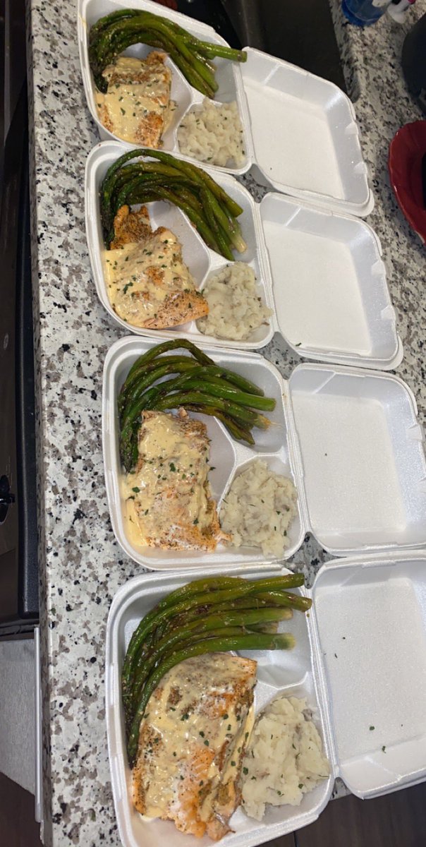 CHEFBUCK10's tweet photo. It will cost you zero $0 to RETWEET. My name is Alex I specialize in making boudin, seafood boudin, Cajun pasta , and fish plates I’m just now started to do video tutorials on some of my dishes. Here’s some of my meals I’ve created. Subscribe to my YouTube https://t.co/8upy41bFNE https://t.co/JN4igjHC6T