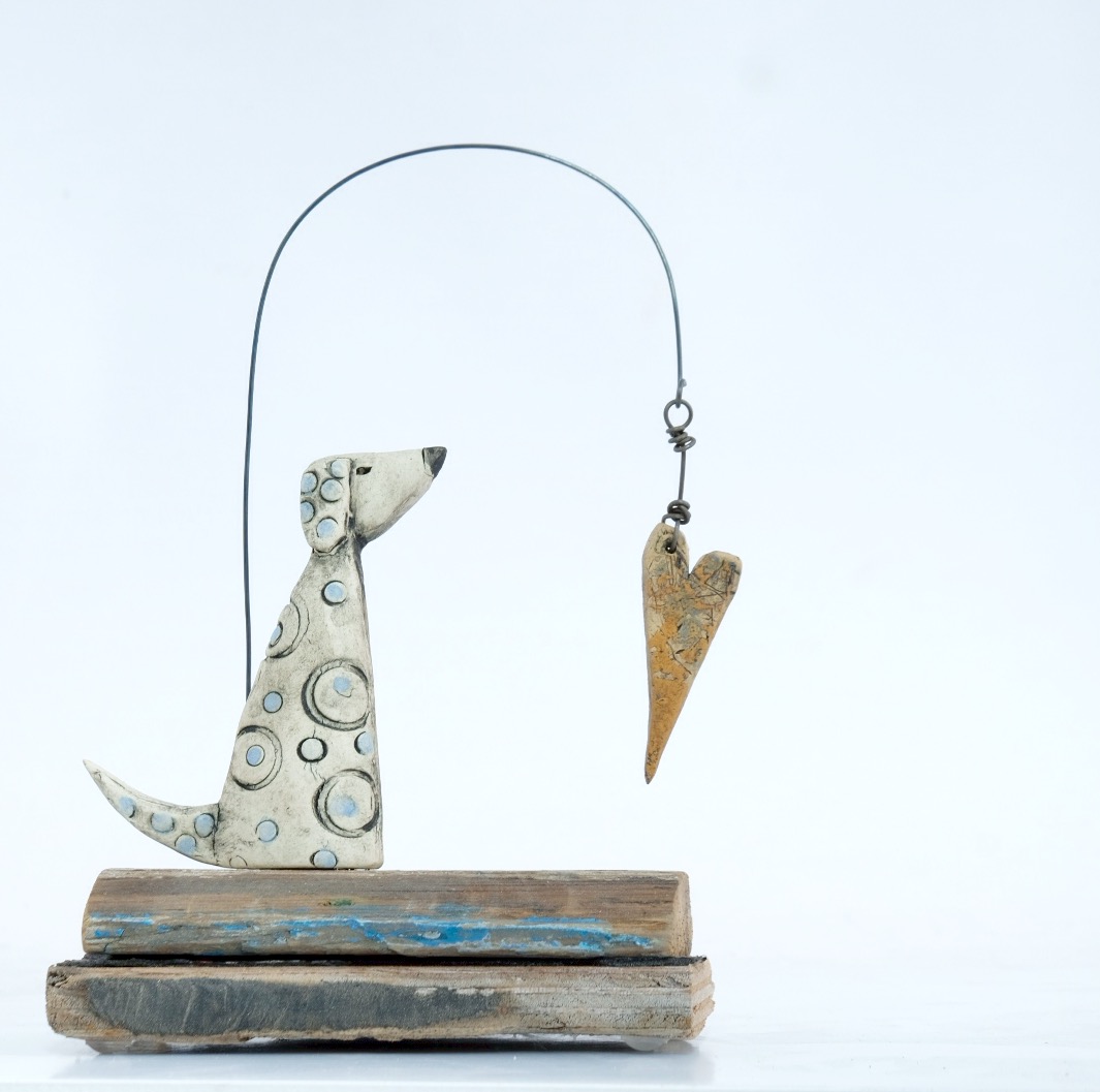 Restocked @madebyhanduk with small sculptures to make you smile #contemporarycraft #smallsculpture #Clay #driftwood #mixedmediartist #shirleyvauvelle