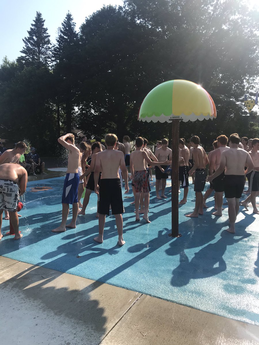 GrimmCoach's tweet photo. All work and no play..............
#splashzone https://t.co/BBOjh9dBzT
