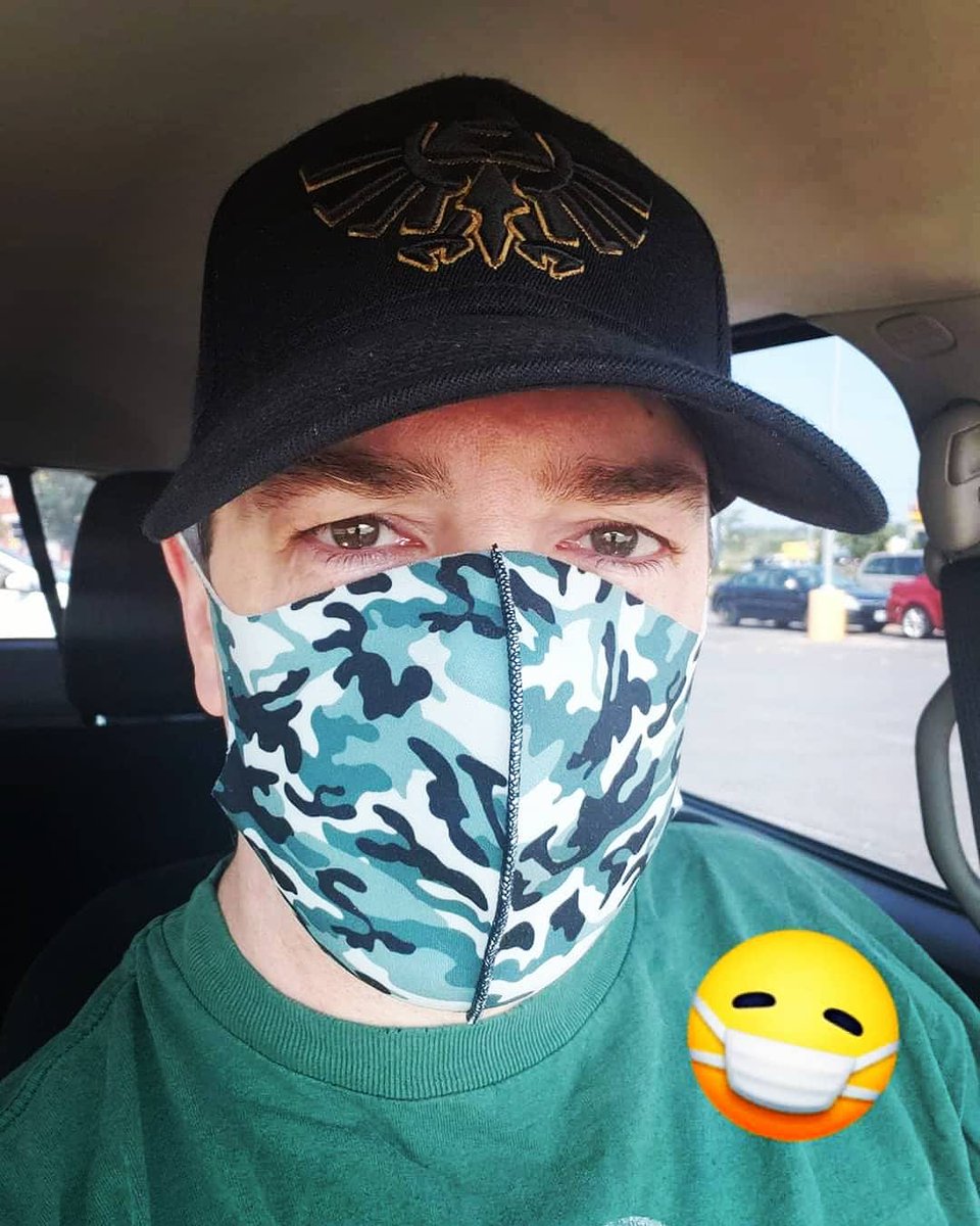 New mask. Don't know if it looks good, or if it looks like I am wearing some old cut up underwear on my face... 🤔