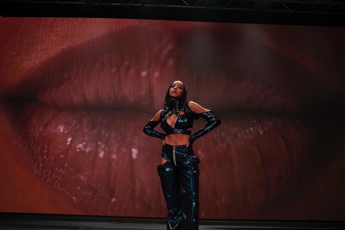 Tinashe's tweet photo. I just don’t have any “quit” in me tbh https://t.co/s66MLOjPfw