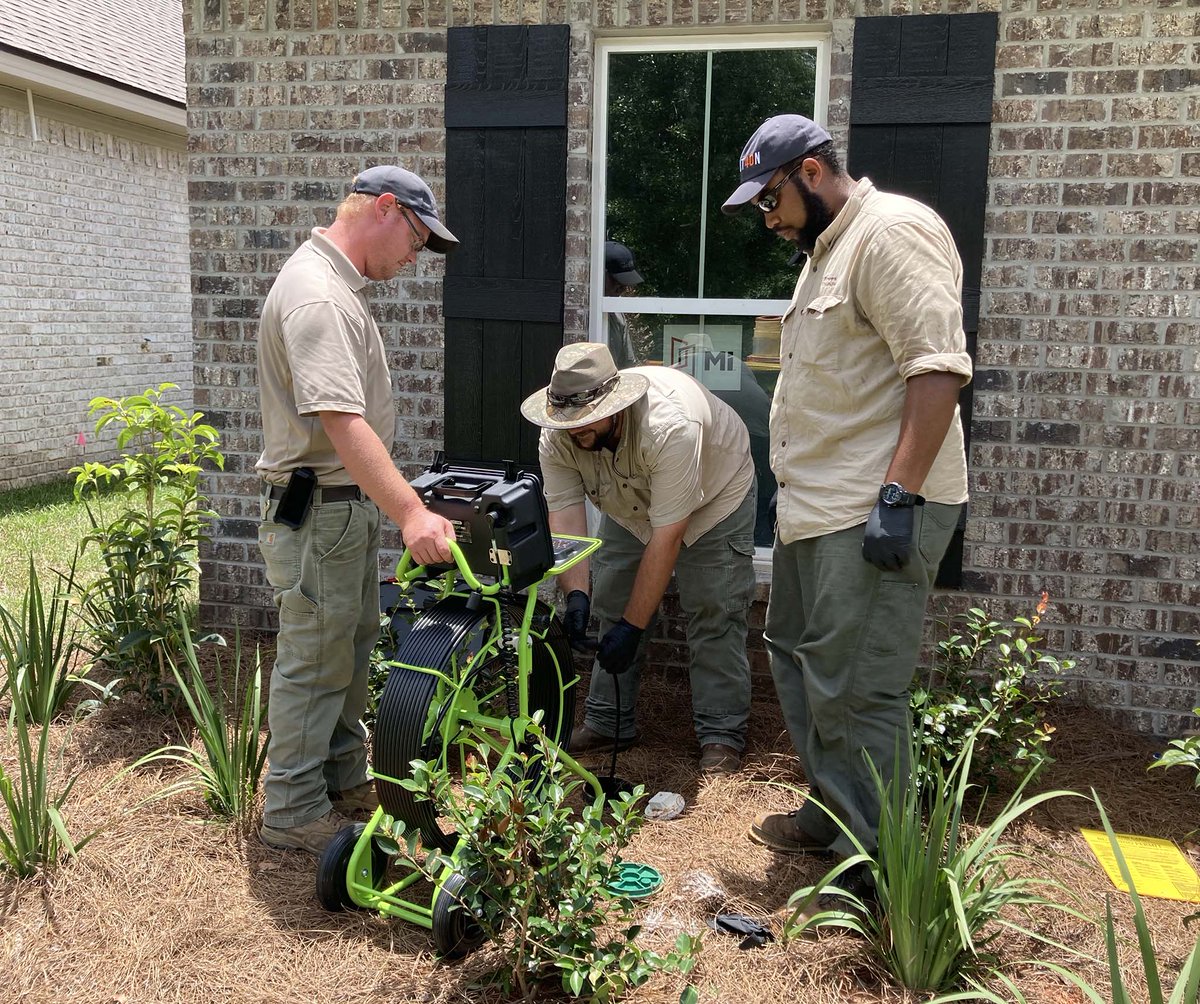 secequipment's tweet photo. Riviera Utilities couldn't wait to try out their brand new #Envirosight Push Camera! Credit goes to John Schwartz for the successful delivery, keep up the good work!
#sansomequipment #undergroundunderstood https://t.co/Oey7tw7G4n