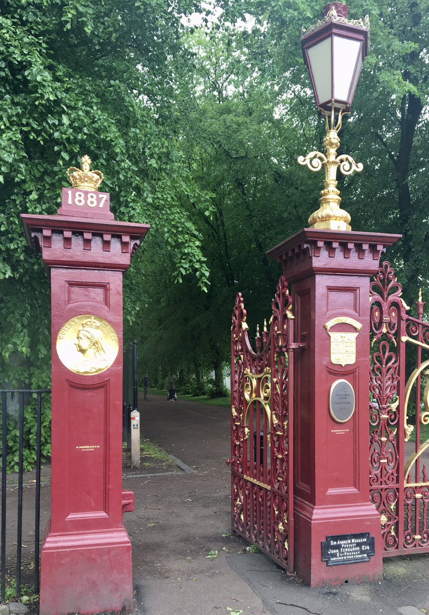 As I said yesterday, Queen Victoria gets around. Just type Victoria into Google Maps! And how about these splendidly ornate gates to Victoria Park? They celebrate her Golden Jubilee in 1887.  #WomenMakeHistory  @womenslibrary