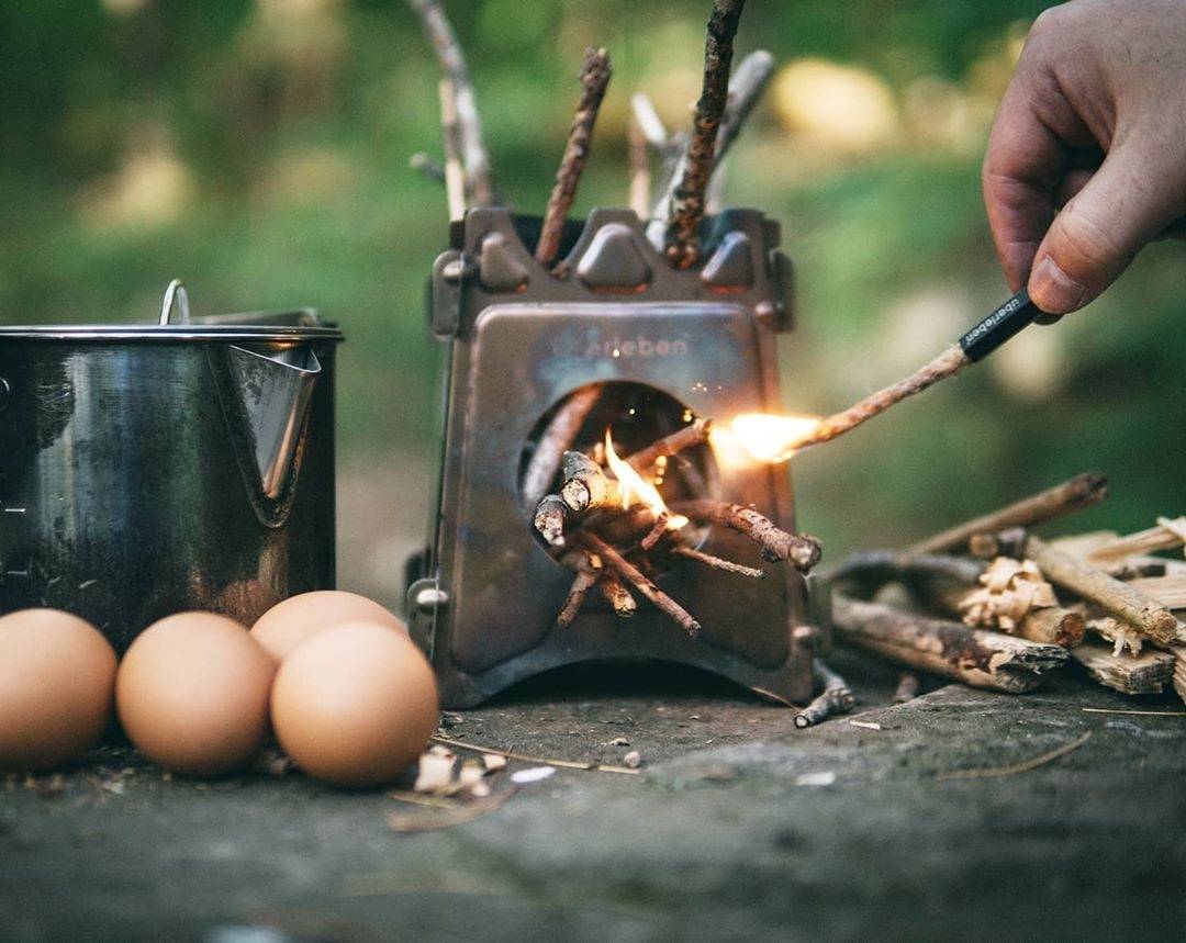 modernfirecraft's tweet photo. Getting the day started out right. 🍽What's your go-to breakfast when camping?
📷 by @mountainman3500
#survive #testedinidaho #bushcraft #camp #flatpackstove #campcooking #cooking #firestarter #ferrorod #survival #woodsman #firesteel #bushcraftgear #survivalgear #twigstove https://t.co/jAoj86Xp9F