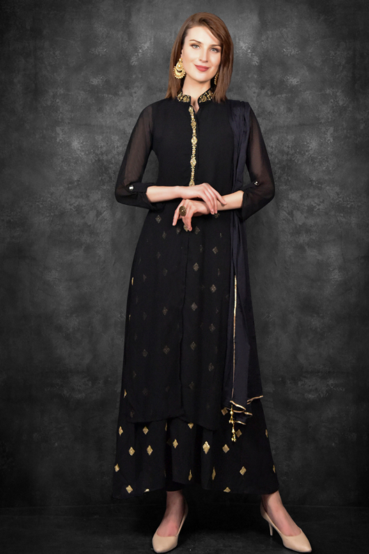Asian_CoutureUK's tweet photo. Our New readymade dresses that will blow you away !
Shop now from Asian Couture. https://t.co/uRFylJBqEN
#readymade #eidcollection #eidsuits #EidulAdha2020 #newcollection #Fashionista #anarkalidresses #salwarkameez #pakistani #UK #Indian https://t.co/Lz622ebVMM