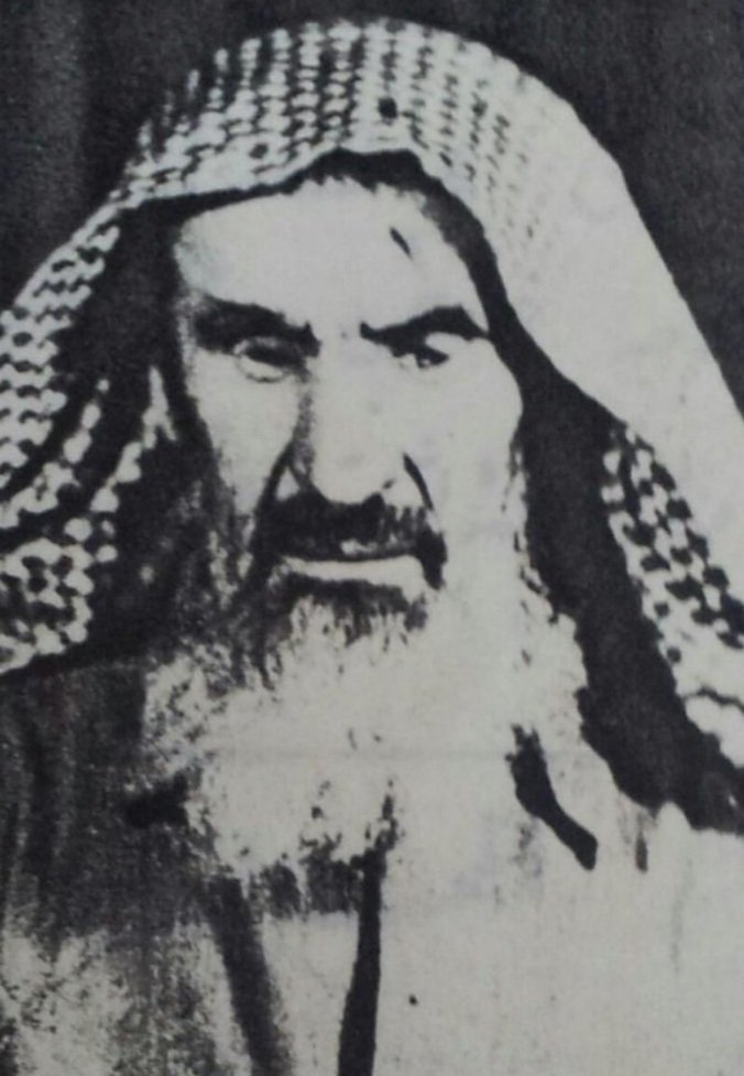 صورة نادرة وثمينة العم المرحوم ماضي صالح السيف المروان الميهوبي السبيعي العنزي 
رئيس مركز امارة العريمضي بالقصيم ولد بريدة ١٣٢٣ وتوفي ١٤٠٩ الذي تولي الامارة بعد والده صالح وبعدها تولها اخيه عبدالله صالح الماضي الامارة ولان ابنة عبدالله الماضي من المواهيب من قبيلة السبعة من عنزة