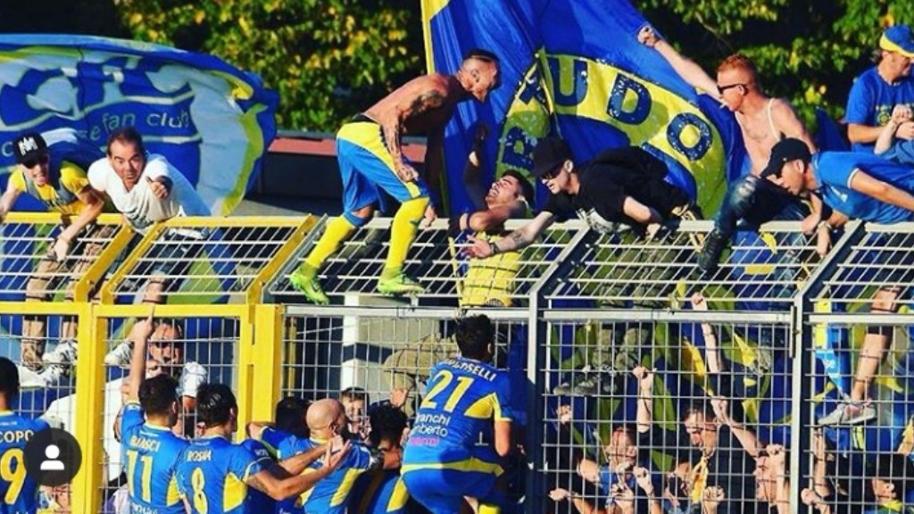 Caccavallo10's tweet photo. Chi crede in sé stesso non ha bisogno di convincere gli altri. 

-6 🤙💪⚽ https://t.co/sanqXZyWiy