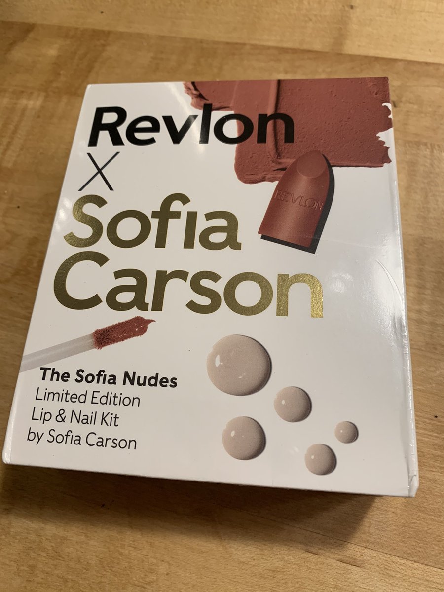 welovesofiac's tweet photo. Can’t wait to try on my new makeup! I love it!! @SofiaCarson @revlon #revlonxsofia https://t.co/POvObbgRo8