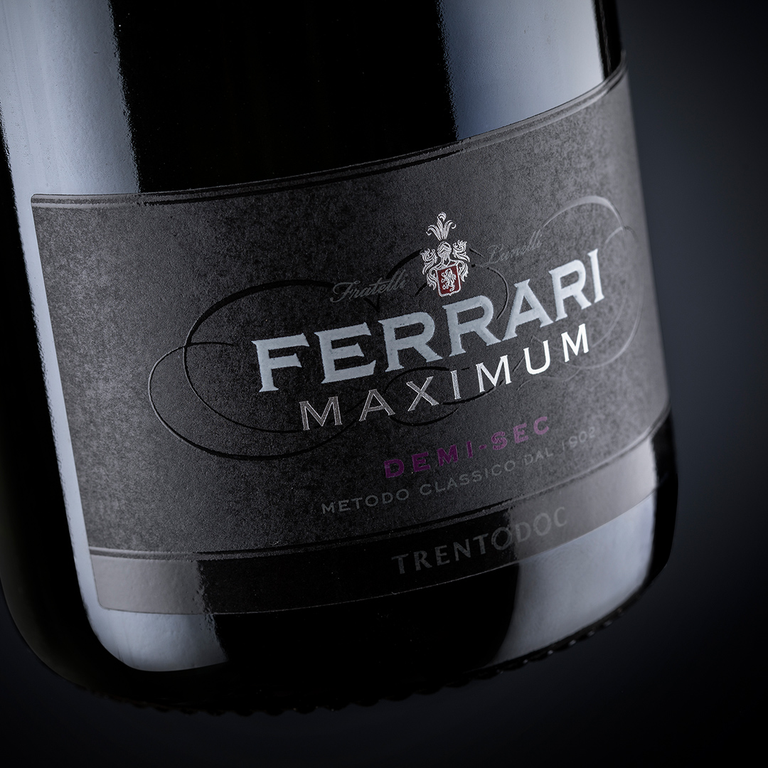 FerrariTrento's tweet photo. The unmistakable style of our Blanc de Blanc, the fruity fragrance of our Rosé and the full-bodied taste of our Demi Sec.
The Ferrari Maximum Line is an engaging experience to be enjoyed and shared.
Back #ToTheMaximum #FerrariTrento https://t.co/26ciUxIpny